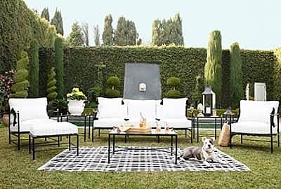 Black & White Outdoor Styling With Erin Hiemstra